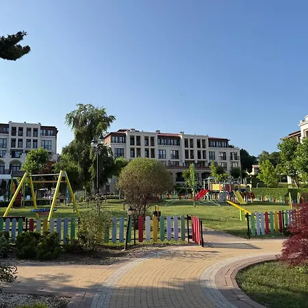 луксозно студио в затворен комплекс Gl на плаж каваци Apartman